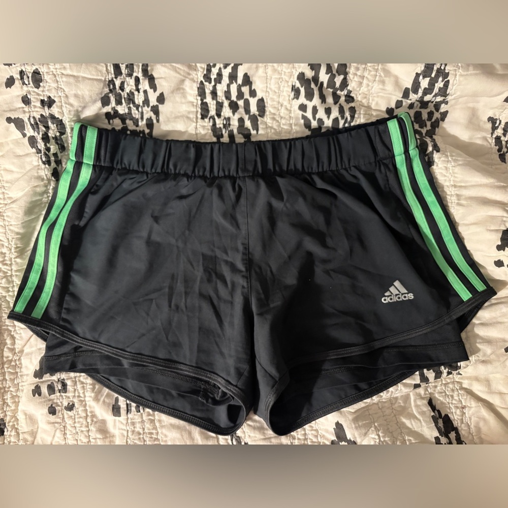 Vintage Adidas Women’s 2- in-1 Shorts Great Condition Size Medium